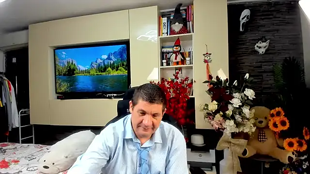 SpartacusDaddy48 online show from 5, 6, 2026