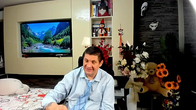 SpartacusDaddy48 online show from 10, 6, 2026