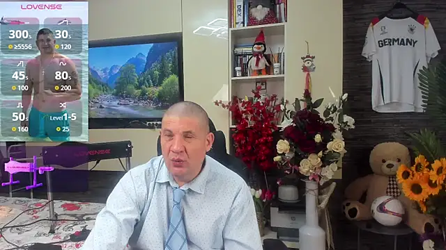 SpartacusDaddy48 online show from 17, 6, 2026