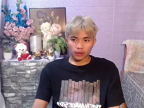 mostwantedtwink online show from 10, 5, 2026