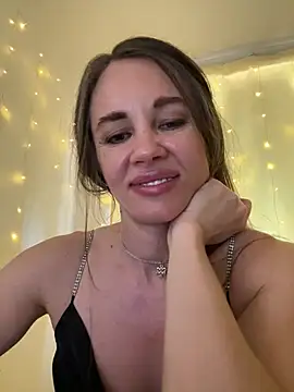 LucieMack online show from 15, 6, 2026