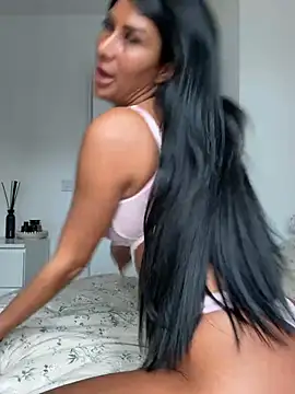 AriannaIsabellax online show from 10, 6, 2026
