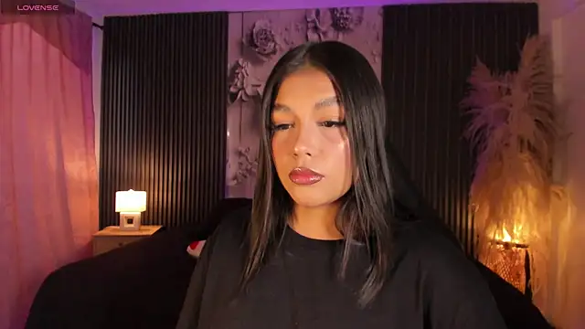 ShaniaDaniels online show from 15, 6, 2026