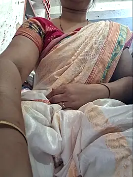 indianhotwife639 online show from 18, 6, 2026