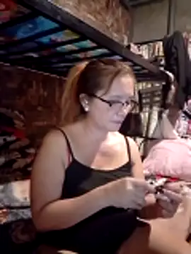 SexyHottMom online show from 12, 6, 2026