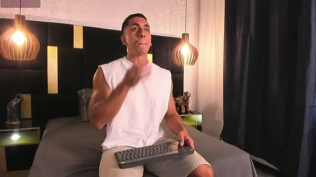 Lucio  Fox online show from 11, 6, 2026
