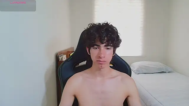 Nude Boy18 online show from 11, 6, 2026