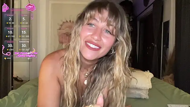 Snapshot of GoddessDove chatting on 30, 3, 2026 GoddessDove online show from 30, 3, 2026