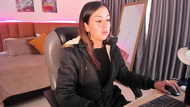 Snapshot of Catti_Brie chatting on 16, 6, 2026 Catti Brie online show from 16, 6, 2026