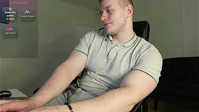 Snapshot of Richard_Dullas chatting on 17, 6, 2026 Richard Dullas online show from 17, 6, 2026
