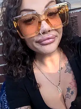 Av3ryyBe3 online show from 17, 6, 2026