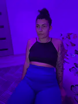 MiaKiittyy online show from 20, 6, 2026