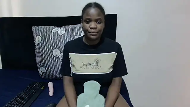 SweetTitties21 online show from 15, 6, 2026