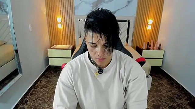 KAROLLJONES1 online show from 19, 6, 2026