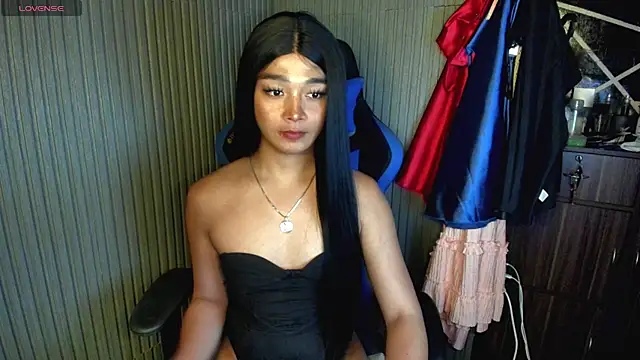 Snapshot of TrinityFucksYou chatting on 7, 6, 2026 TrinityFucksYou online show from 7, 6, 2026