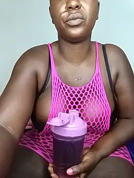 Snapshot of DarkQueen_94 chatting on 28, 5, 2026 DarkQueen 94 online show from 28, 5, 2026