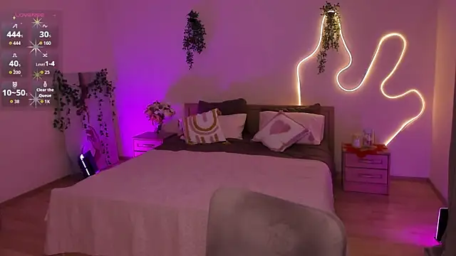 Lisa Blossom online show from 8, 6, 2026