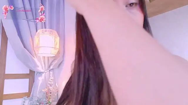 Snapshot of RenataLeclair chatting on 15, 5, 2026 RenataLeclair online show from 15, 5, 2026