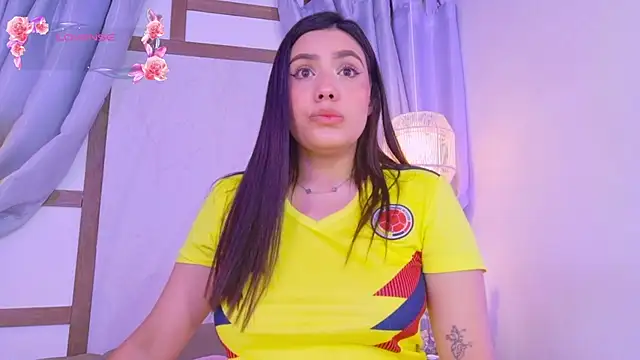 Snapshot of RenataLeclair chatting on 23, 6, 2026 RenataLeclair online show from 23, 6, 2026