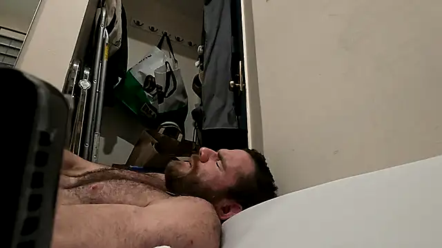 Snapshot of Bighairytopping chatting on 7, 6, 2026 Bighairytopping online show from 7, 6, 2026