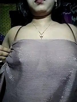 Snapshot of Hot-Hot chatting on 8, 1, 2026 Hot-Hot online show from 8, 1, 2026