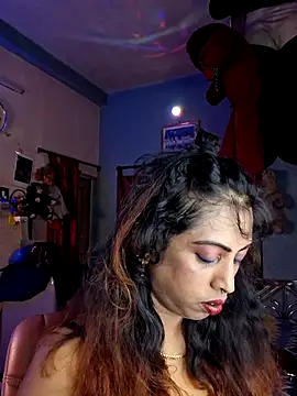 Love Beauty01 online show from 13, 6, 2026