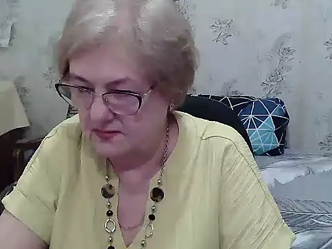 Renata62011 online show from 10, 6, 2026