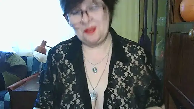 Snapshot of VeronicaGold511 chatting on 2, 6, 2026 VeronicaGold511 online show from 2, 6, 2026
