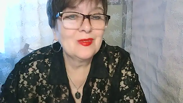 Snapshot of VeronicaGold511 chatting on 18, 6, 2026 VeronicaGold511 online show from 18, 6, 2026