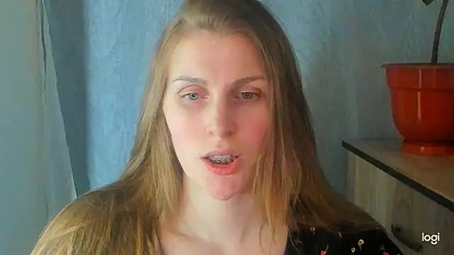 JuliaMuuun online show from 30, 5, 2026
