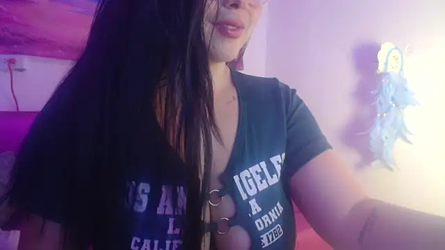 isa  crazy   online show from 26, 6, 2026
