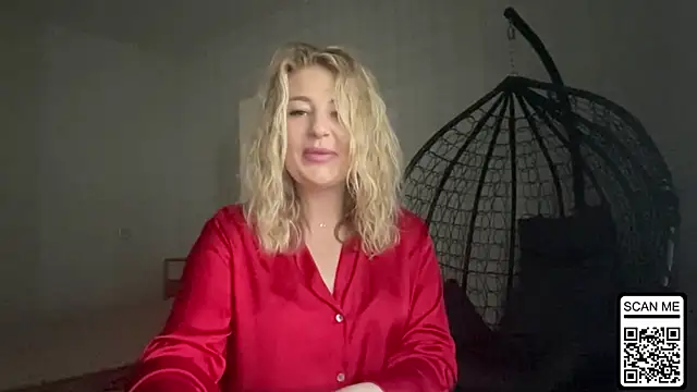 Blondie xoxoxo online show from 13, 6, 2026