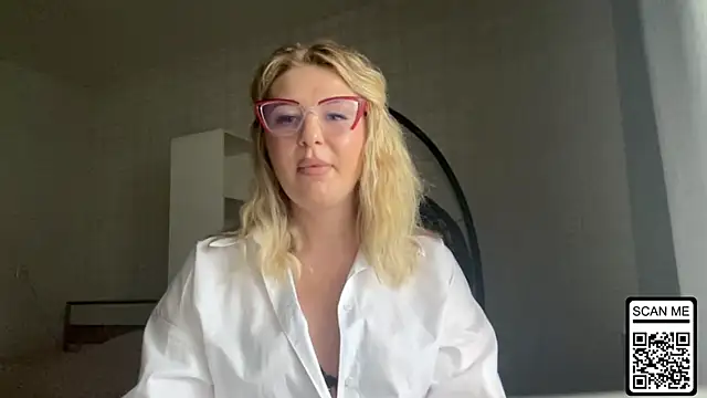 Blondie xoxoxo online show from 26, 6, 2026
