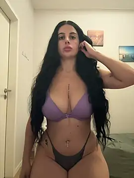 Snapshot of baddieworld1 chatting on 28, 4, 2026 baddieworld1 online show from 28, 4, 2026