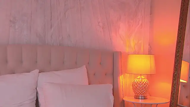 AshleyEvance online show from 18, 6, 2026