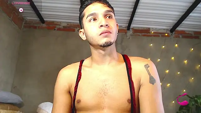 Angel latinboy online show from 9, 6, 2026