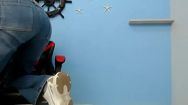 Snapshot of skinnyverus18 chatting on 18, 6, 2026 skinnyverus18 online show from 18, 6, 2026