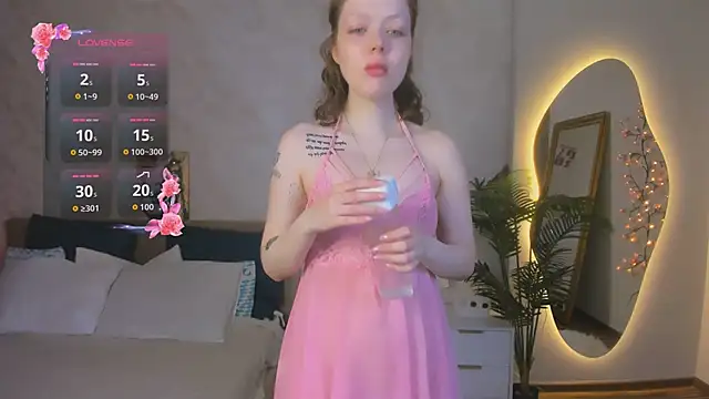 Lunar Lily online show from 19, 6, 2026