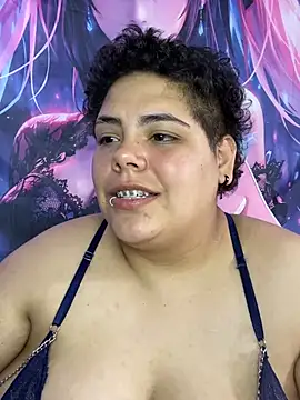 Hailey Curvy online show from 17, 5, 2026