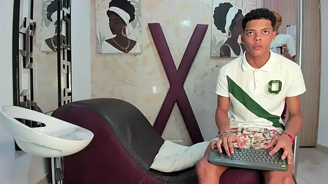 PRETTY FEM online show from 17, 6, 2026