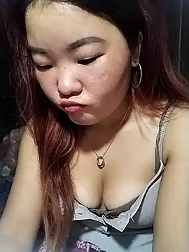 lylylove online show from 17, 5, 2026