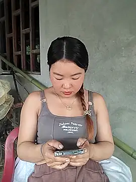 lylylove online show from 17, 6, 2026
