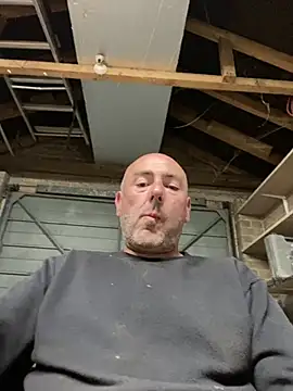 Richmcgee online show from 10, 6, 2026