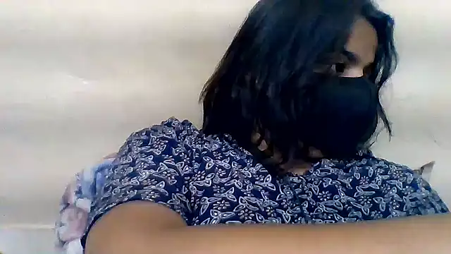 Snapshot of Vaani_Singha chatting on 4, 6, 2026 Vaani Singha online show from 4, 6, 2026