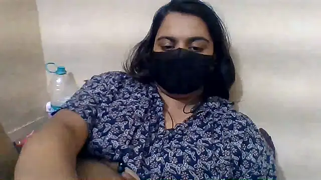 Snapshot of Vaani_Singha chatting on 15, 6, 2026 Vaani Singha online show from 15, 6, 2026