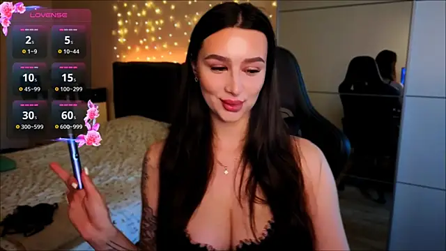 Veronica Larsson online show from 11, 6, 2026