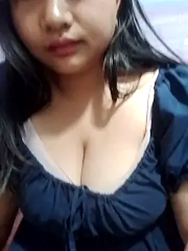 Snapshot of girl-babi chatting on 7, 6, 2026 girl-babi online show from 7, 6, 2026
