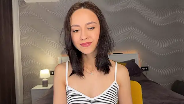 MiaSweetasHoney online show from 15, 6, 2026