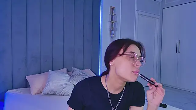 VioletAsh online show from 22, 6, 2026