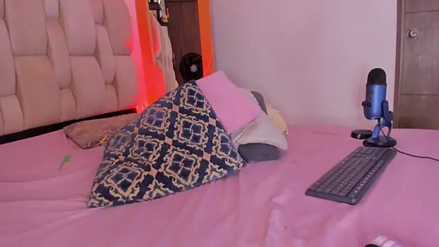 kayla-ada0 online show from 14, 6, 2026